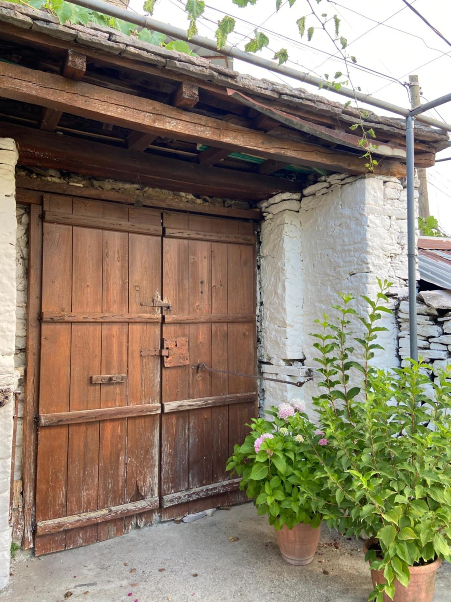 Stonetale Garden Guesthouse Gjirokaster Exterior photo