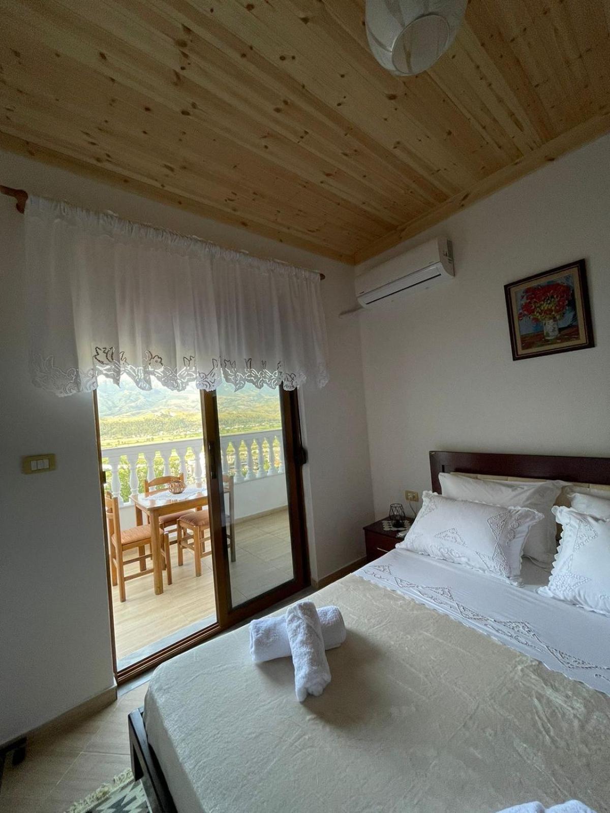 Stonetale Garden Guesthouse Gjirokaster Exterior photo